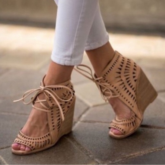 Jeffrey Campbell Rodillo Hi wedge sandal in tan with box - Picture 1 of 10